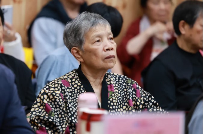 兩歷險關心安然，一念從容伴流年——我來爸媽在線6年的身心蛻變